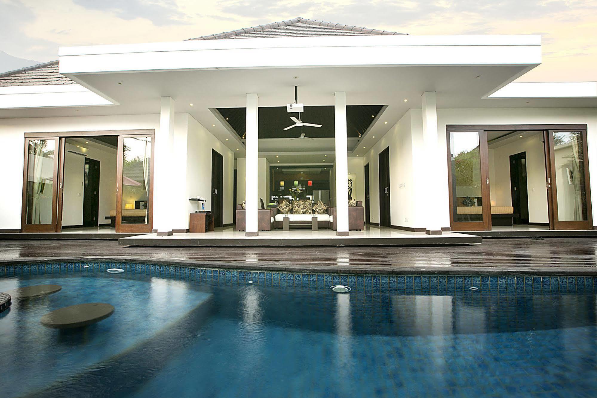D&G Villas Nusa Dua  Ngoại thất bức ảnh